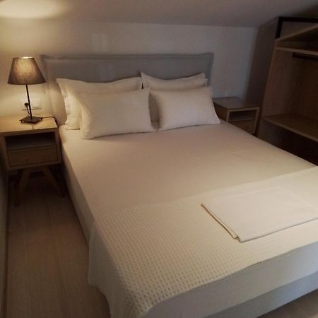 Kallikratia Suites 1 Nea Kallikrateia Exteriör bild