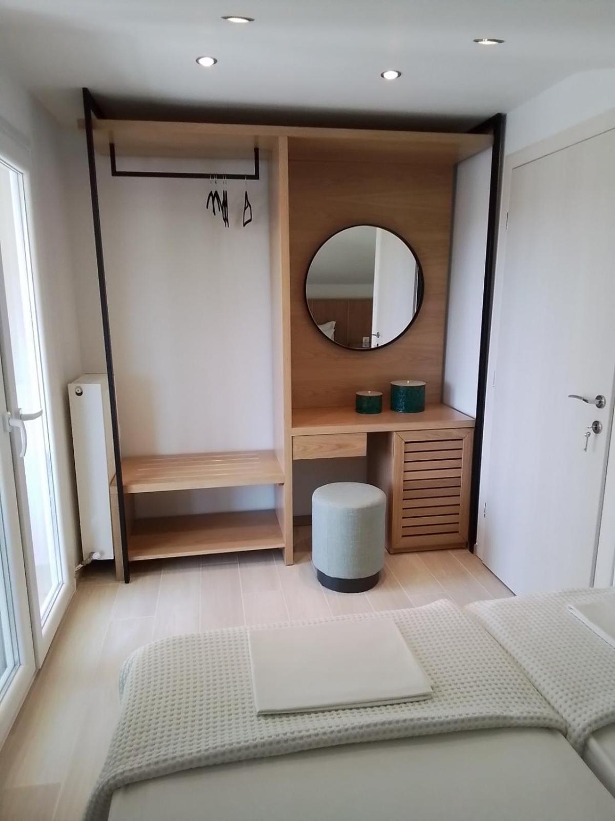 Kallikratia Suites 1 Nea Kallikrateia Exteriör bild
