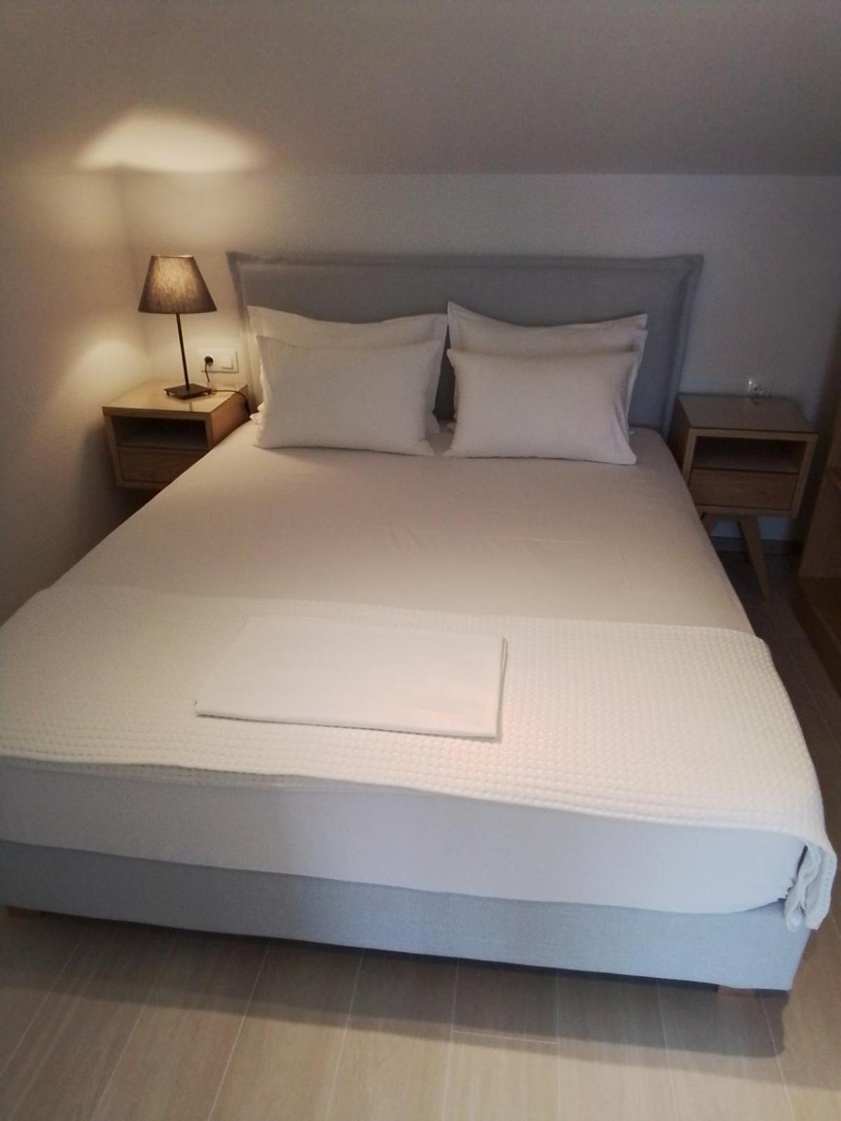 Kallikratia Suites 1 Nea Kallikrateia Exteriör bild